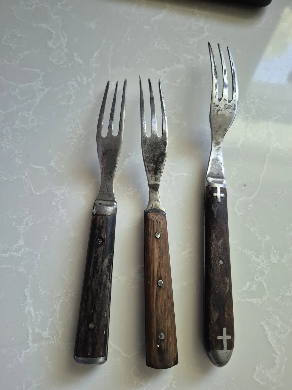 Very Early/ Vintage-Style Wooden Handle Dinner Forks-3 Pc. - Brown